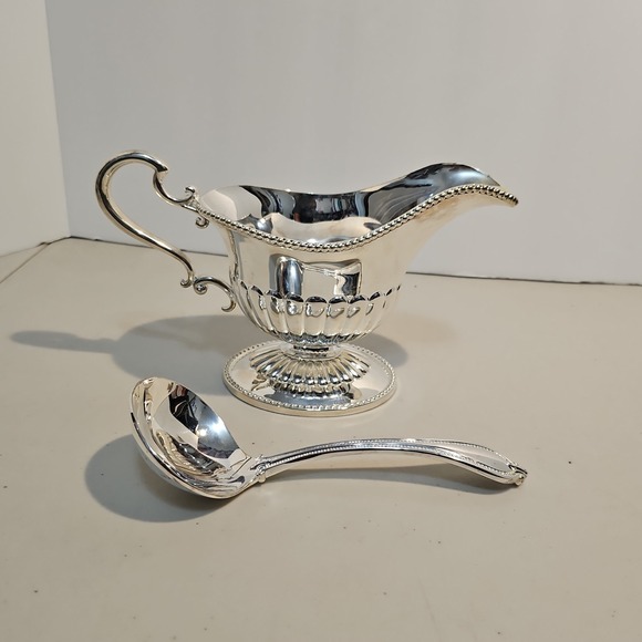 International Silver Other - International Silver Co Silver Plated Gravy Boat W/ Ladle